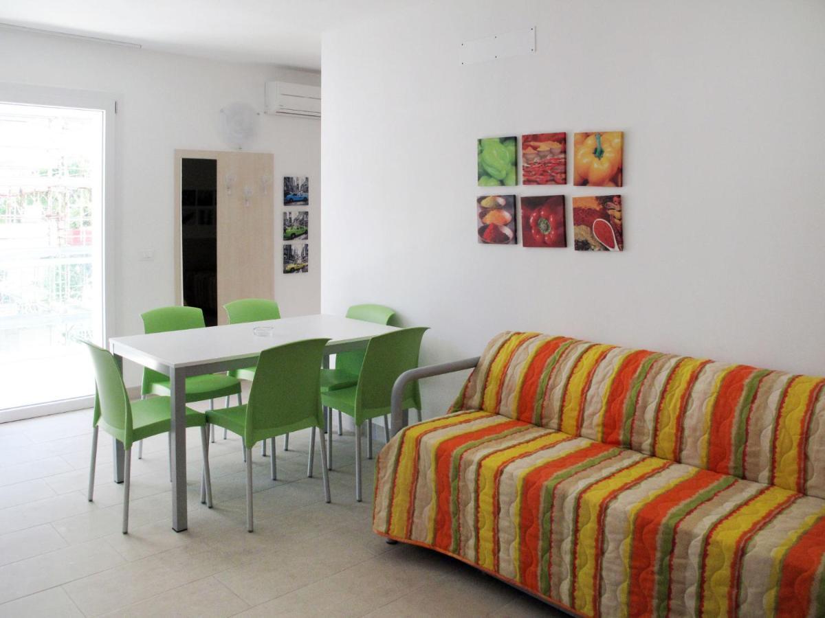Apartment Fiore-1 By Interhome 利尼亚诺萨比亚多罗 外观 照片